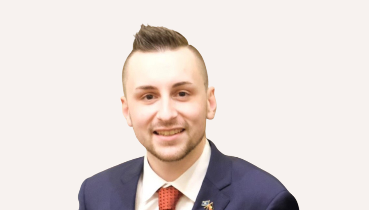 Dempsey Bloom headshot