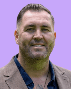 Headshot of Travis Lovett